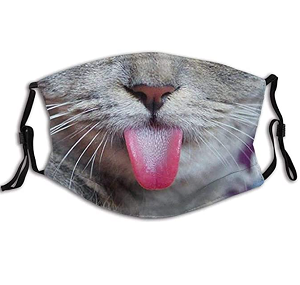 Mascarilla reutilizable de gato sacando la lengua